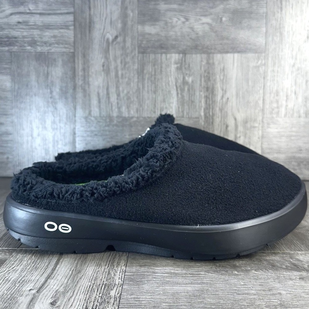 OOFOS OOmg Luxe Clog Mens‎ 10 Black Brand New Recovery Faux Fur Slipper Comfort